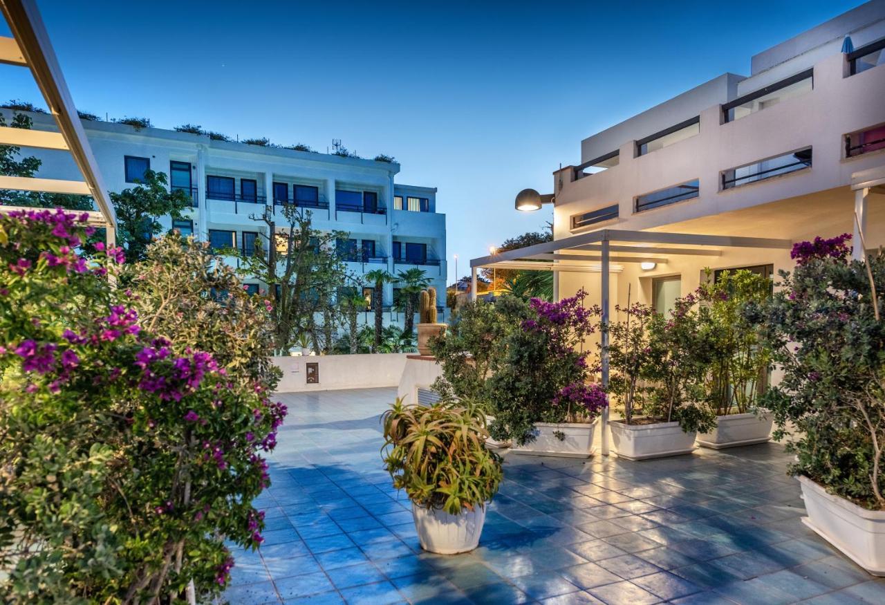 Hotel Acacia Marina à Marina di Ragusa Extérieur photo