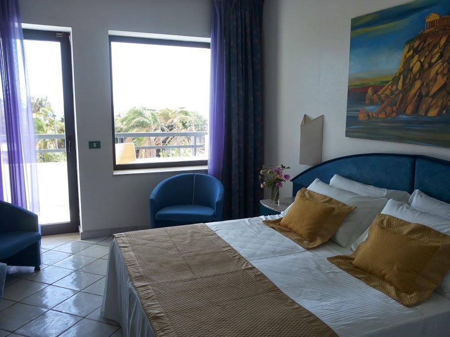 Hotel Acacia Marina à Marina di Ragusa Extérieur photo