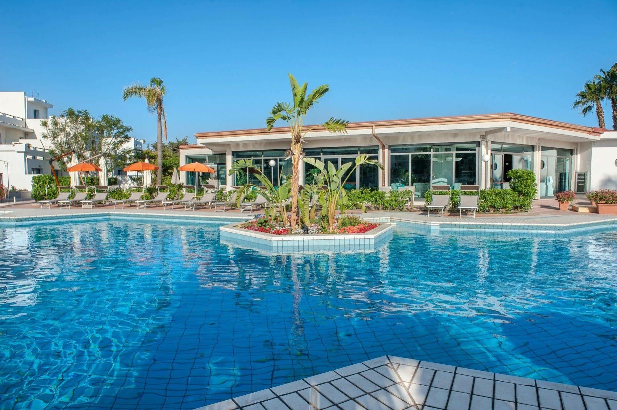 Hotel Acacia Marina à Marina di Ragusa Extérieur photo