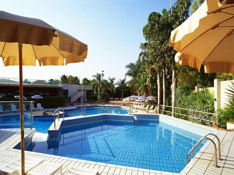 Hotel Acacia Marina à Marina di Ragusa Extérieur photo