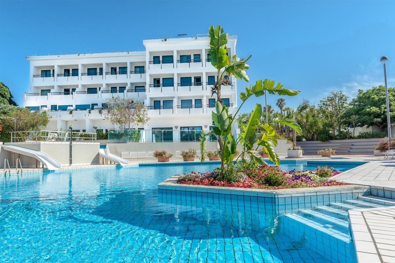 Hotel Acacia Marina à Marina di Ragusa Extérieur photo
