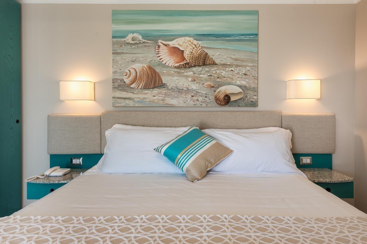 Hotel Acacia Marina à Marina di Ragusa Extérieur photo